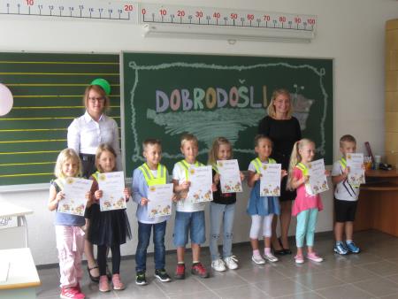 Sprejem prvošolčkov na podružničnih šolah v Stični, Temenici, Zagradcu 16